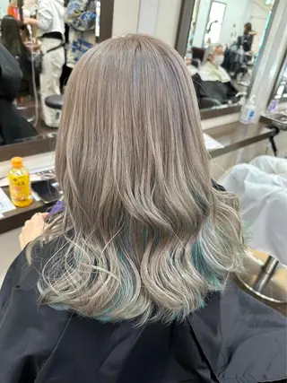 セミロング カラー まつげ/ヘア AYAKA🌙のマツエク・マツパデザイン