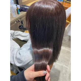 カラー 🩵盛れる顔周り/ 艶カラーemi🩵のヘアスタイル