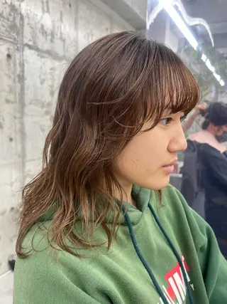 セミロング ヘアアレンジ 【ボブ/ハイトーン /ナチュラル】HIIのヘアスタイル