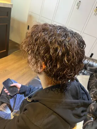 パーマ メンズ 小泉 ゆあのヘアスタイル