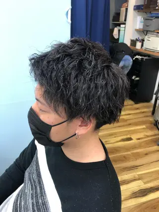 ショート ツイスパ特化 メンズサロンのヘアスタイル