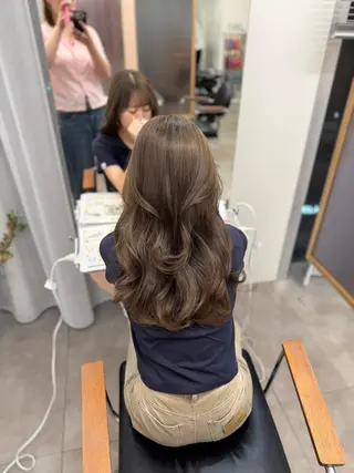 ロング akira𝜗𝜚 ꙳.*‬透明感カラーのヘアスタイル
