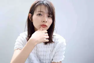 セミロング 川瀬 由詩のヘアスタイル