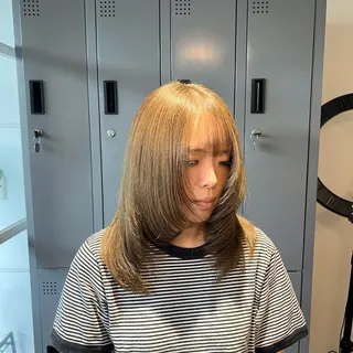 セミロング カラー ワタナベ モカ🦢ダブルカラーのヘアスタイル