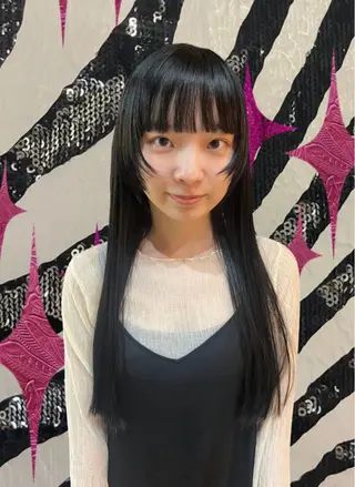 ロング にこ / ボブカットのヘアスタイル