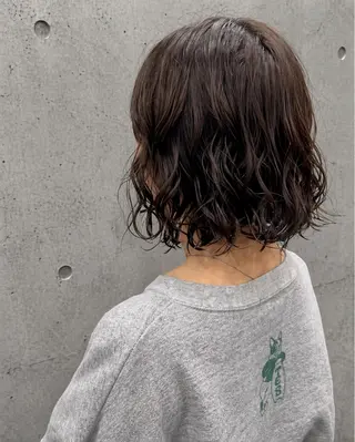 ショート パーマ 似合わせカット/ デザインカラー🦄のヘアスタイル
