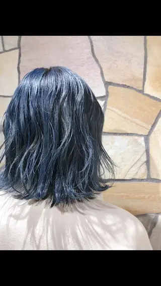 ショート カラー レイヤー×艶髪特化 マネージャー安藤光司のヘアスタイル