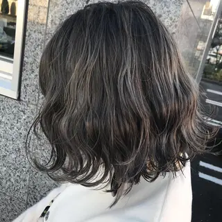 ショート カラー Oopsレイヤー 加藤澄都のヘアスタイル