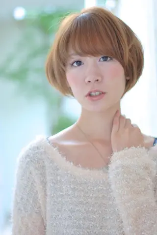ショート カラー パーマ 推し活専用 【派手髪】飯野ゆかりのヘアスタイル