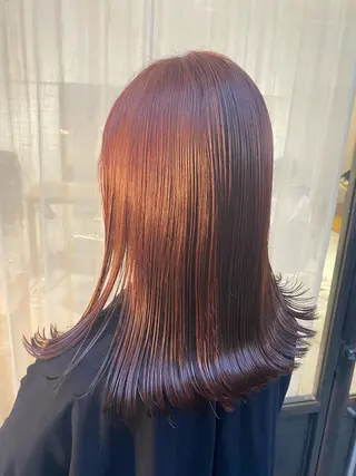 セミロング カラー 関 桃萌果のヘアスタイル