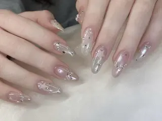 Luna ✨のネイルデザイン