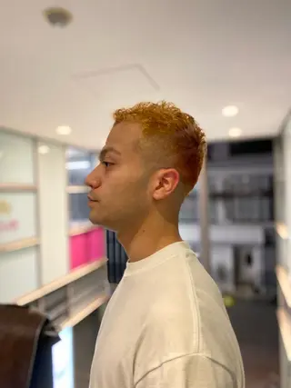 ショート 下方 研人のヘアスタイル