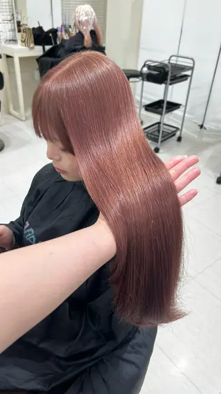 ロング カラー ヘアアレンジ 韓国レイヤー&ピンク 艶髪🩶maikoのヘアスタイル