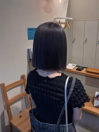 カラー 荒井 茉凜のヘアスタイル