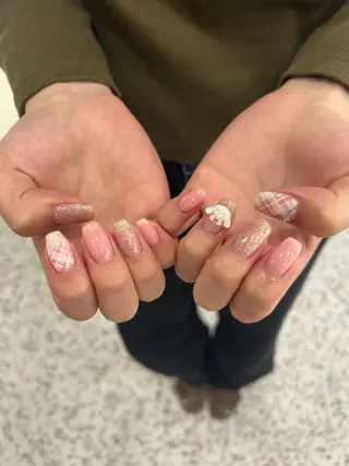 ネイル 小松 千冬のネイルデザイン