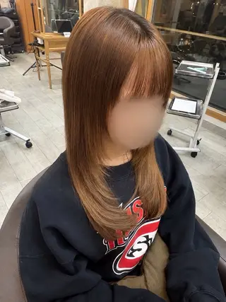 セミロング 佐藤 遥菜のヘアスタイル