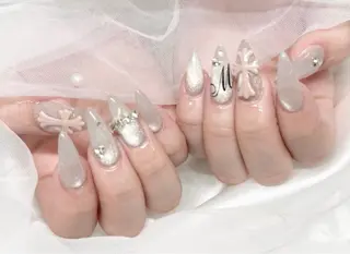 ネイル Roi〈ロワ〉 Amiのネイルデザイン