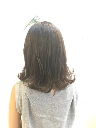 セミロング カラー 武田 悠生乃のヘアスタイル