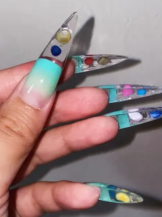 ネイル oichan 𖦹°‧のネイルデザイン