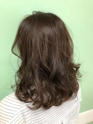 ミディアム カラー 船戸 靖子のヘアスタイル