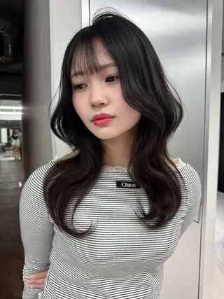セミロング vivie Madokaのヘアスタイル