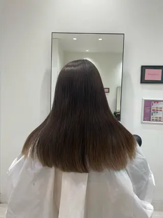 セミロング 韓国ハイレイヤー ハッシュカット特化のヘアスタイル