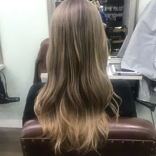 ロング カラー ブリーチ&似合せボブ 田中寛十のヘアスタイル