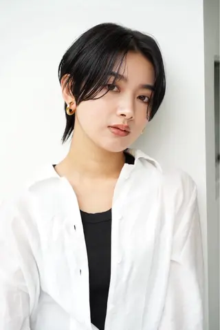 ショート カラー 八幡 空乃のヘアスタイル