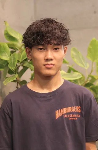 ミディアム パーマ メンズ 山口 陽平のヘアスタイル