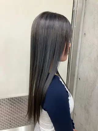 カラー ⠀ Rikoのヘアスタイル