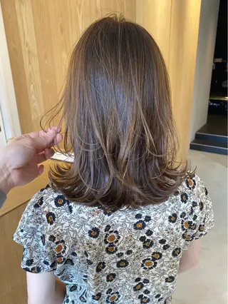 ミディアム 林 実果のヘアスタイル