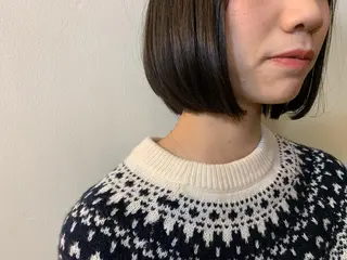 ショート ようちゃん 色持ち艶カラーのヘアスタイル