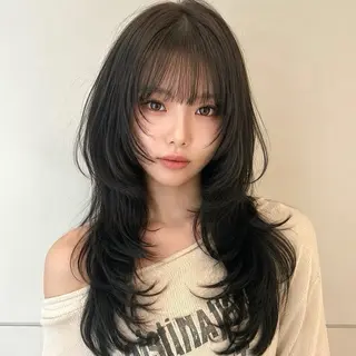 ロング ヘアアレンジ 新宿/レイヤーカット 髪質改善/小顔見せのヘアスタイル
