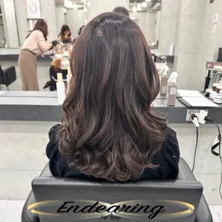 カラー Endearing 銀座/YOKOのヘアスタイル