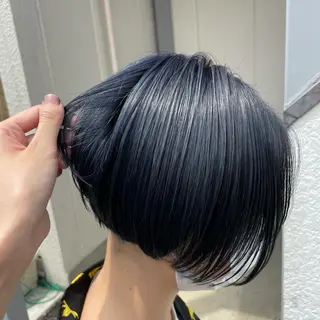 ショート カラー インナーカラー 推し ブリーチ 髪質改善のヘアスタイル