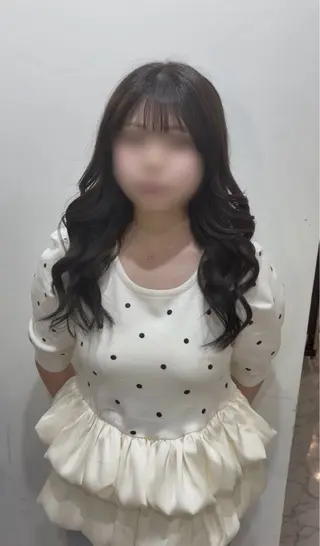 ロング カラー 石川 花奈のヘアスタイル