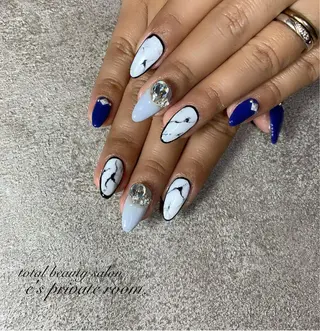 ネイル LAVISH 大和店 🤱子連れ大歓迎のネイルデザイン