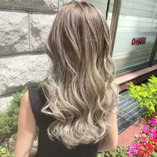 ロング カラー シールエクステ特化 ハイトーン、NANAのヘアスタイル