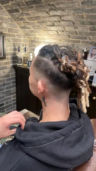 ショート カット無料 長利愛花のヘアスタイル