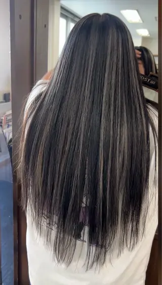 ロング 桝田 友美のヘアスタイル