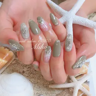 セミロング カラー パーマ ヘアアレンジ メンズ キッズ ネイル マツエク・マツパ nail Berunaのネイルデザイン