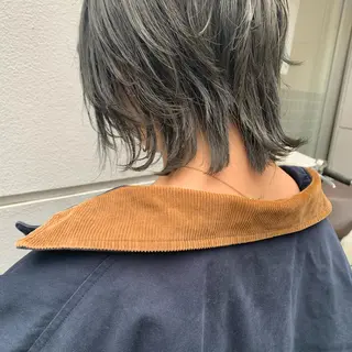 ショート カラー ヘアアレンジ サナ🌱 切りっぱなしボブのヘアスタイル