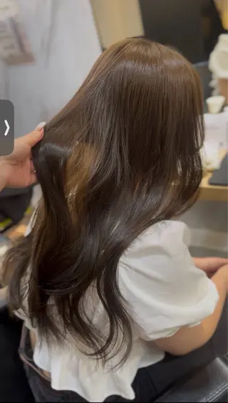 ロング 菅原 胡桃のヘアスタイル