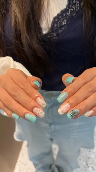 ネイル 𝗮𝘆𝗮𝗸𝗮 📍新宿ネイリストのネイルデザイン