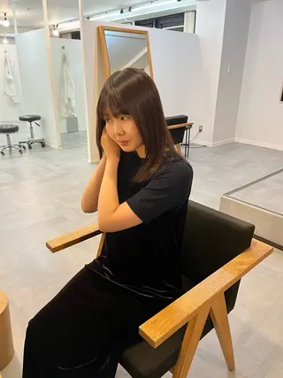 セミロング 南堀江レイヤーカット MIKU🍒のヘアスタイル