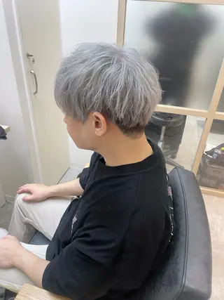 ミディアム カラー メンズ ☁️ケアブリーチ¦ ウルフ¦Shioriのヘアスタイル