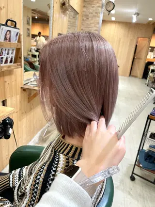 ミディアム ハイトーン belle ナホのヘアスタイル
