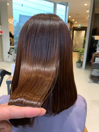 ロング レイヤーカット ベージュカラー/小島のヘアスタイル