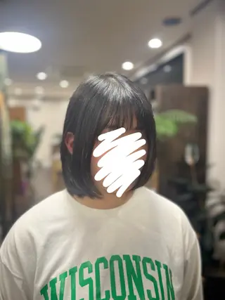 ミディアム assemblage 江川羽南のヘアスタイル