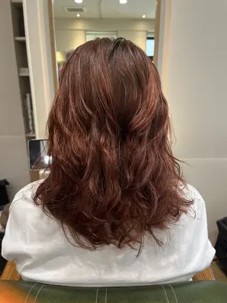 セミロング 小鴨 美佳のヘアスタイル